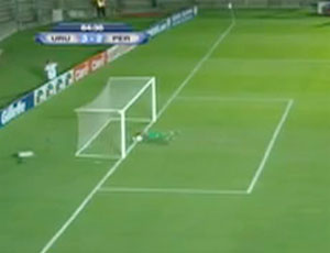 Peruvian U20 goalkeeper pulls off amazing double save  video